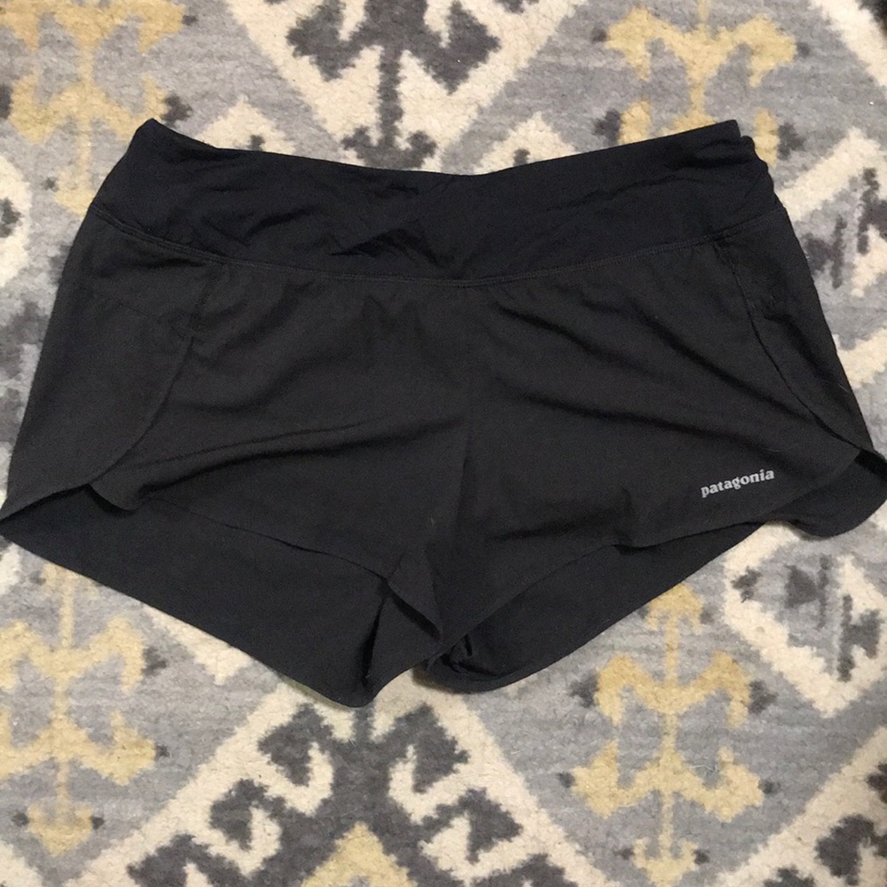 Athletic shorts